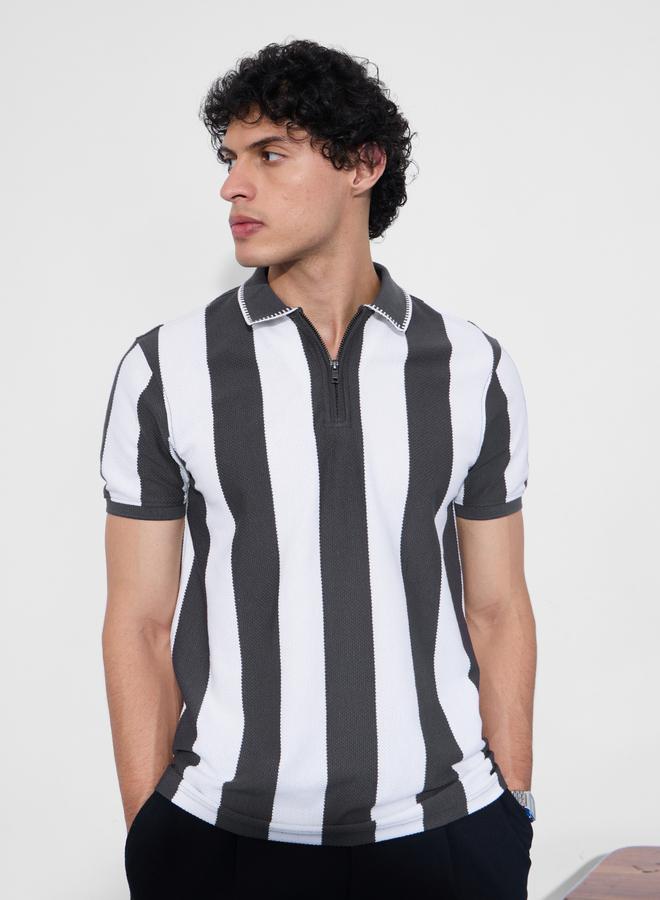 ذا سوليد ستور تيشيرت مخطط بياقة بولو وتفاصيل بارزة الملمس - Image 1